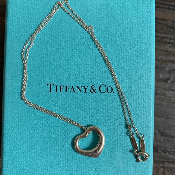 Tiffany & Co Elsa Peretti open heart necklace - Picture 2 of 6